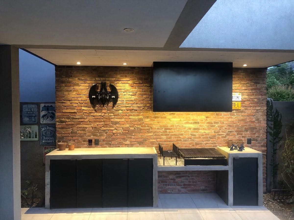 Quincho FM — proyecto Kurantu en Las Condes, Santiago